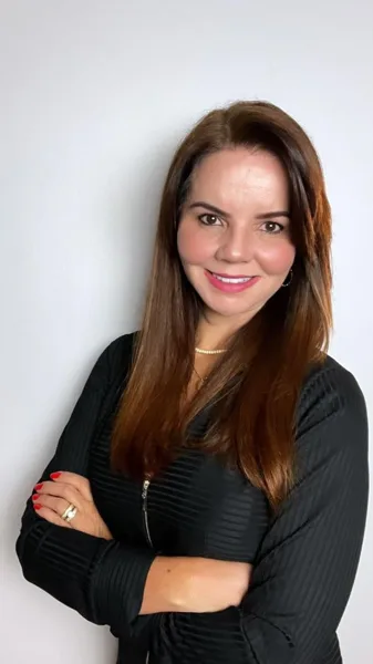 Profa. Lilia Simone — Juíza de Direito — TJDFT